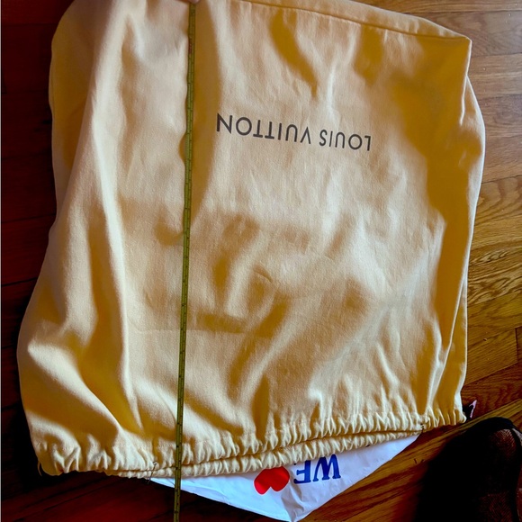 Louis Vuitton dry-cleaned dust bag 20x17x7 - Picture 2 of 4
